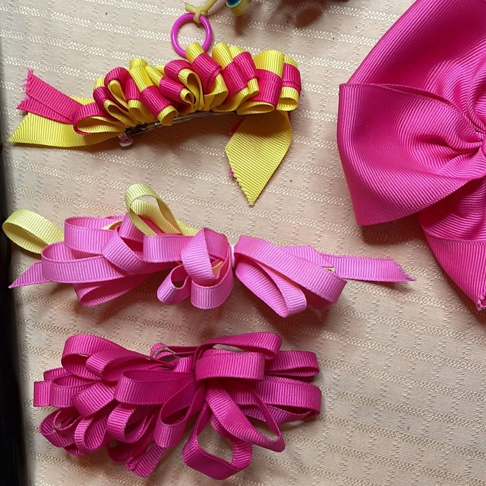 Seven Hair bows